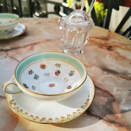 Belle Reine - 3 En Coeur De Centre-ville * 엑스레뱅